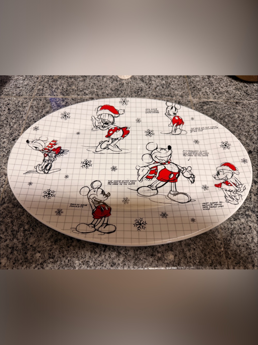 Disney Mickey and Minnie Ceramic Serving Platter in White and Red.